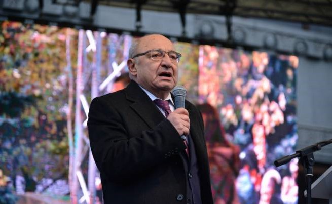 En campagne électorale, Vazgen Manoukyan est à Vanadzor après Gumri