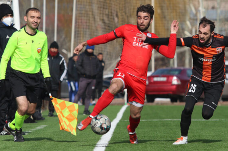 Match amical Ararat Erévan-Chirak Gumri (1-1)