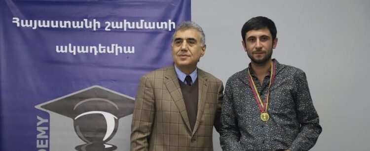 Hovik Hayrapetyan gagne le tournoi des échecs « Antranik Margaryan »