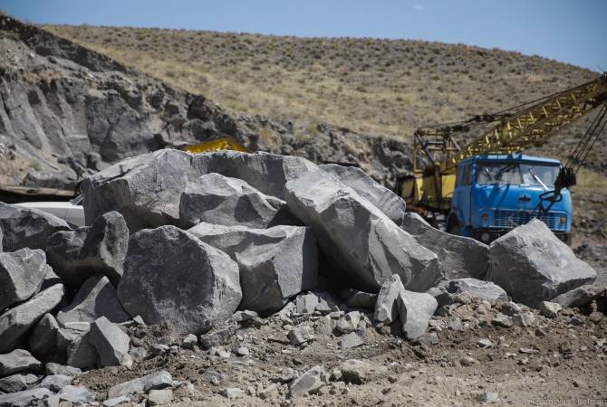Les pierres de la carrière de Matrakert seront utilisées pour construite un nouveau village en Artsakh