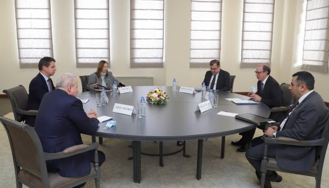 Ara Aïvazyan le chef de la diplomatie arménienne a reçu les Ambassadeurs des pays coprésidents du Groupe de Minsk de l&rsquo;OSCE