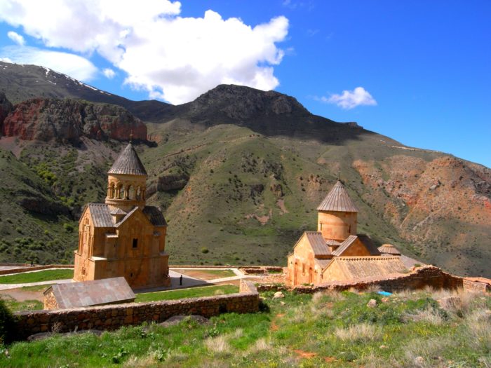 Des grandes invasions à la guerre du Karabagh