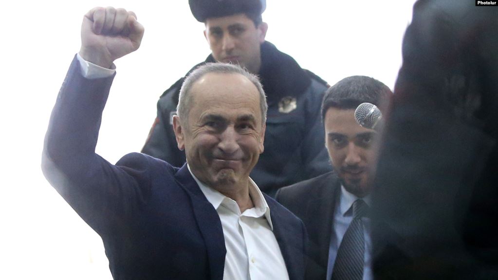 L’ex-président Kotcharian est sûr qu’il l’emportera avec ses alliés en cas d’élections