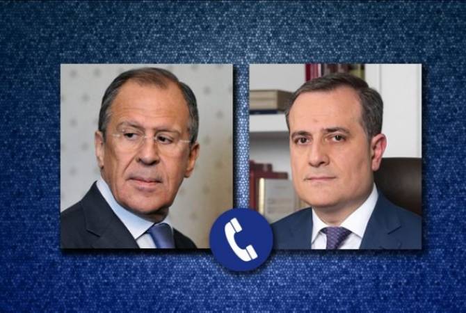 Sergueï Lavrov et Djeyhan Bayramov a discuté de la mise en œuvre des accords conclus sur le Haut-Karabagh