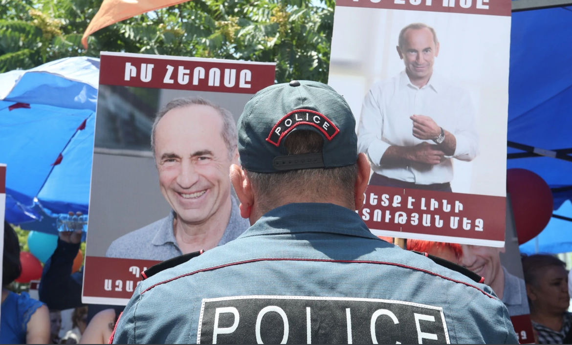 Pachinian ne craint pas le retour de Kotcharian, affirme l’un de ses proches collaborateurs
