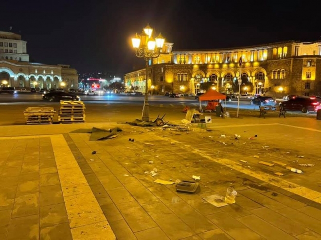 Le Mouvement de sauvegarde de la Patrie a démonté sa tente, Place de la République à Erévan ce matin…pour une nouvelle phase de combat
