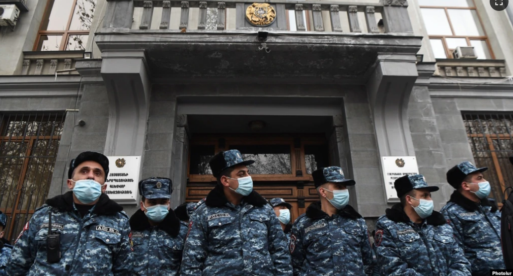 Le parquet arménien ouvre la voie à des procès en diffamation…