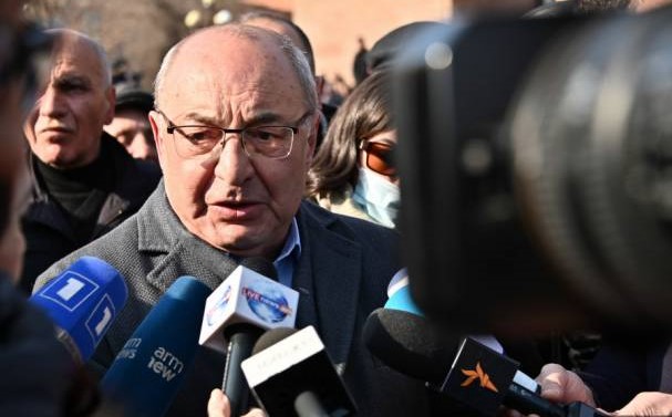 Vazgen Manoukyan interrogé par le commission d&rsquo;enquête judiciaire appel de renversement par la force de l’ordre constitutionnel