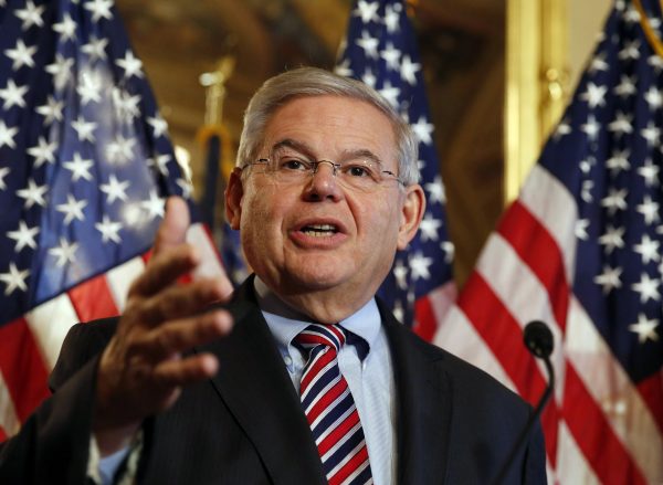 Le sénateur Bob Menendez appelle les dirigeants américains à faire des efforts actifs pour le retour des prisonniers de guerre
