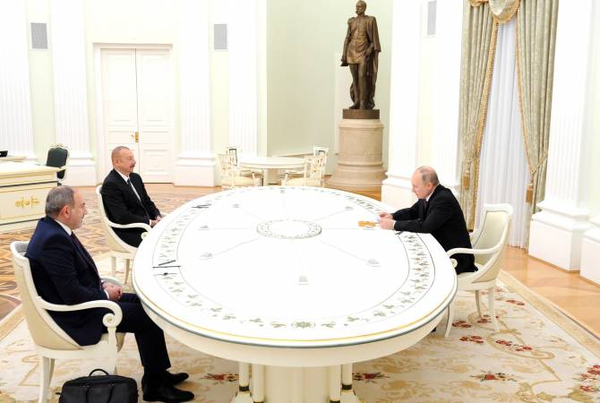 Vladimir Poutine s&rsquo;est entretenu au téléphone avec le Premier ministre arménien Nikol Pachinian et le président azéri Ilham Aliev