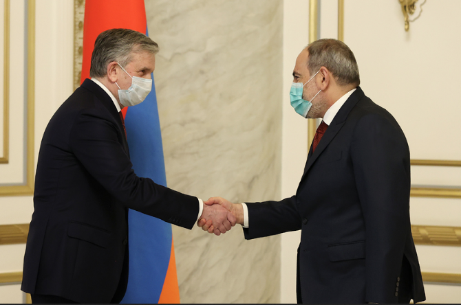 Le Premier ministre rencontre Mikhaïl Zurabov