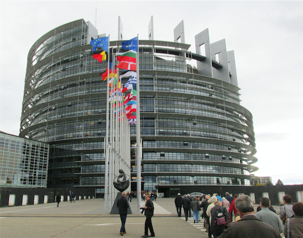 La Turquie critique les conditions de l&rsquo;UE mais promet de coopérer en cas  de gestes
