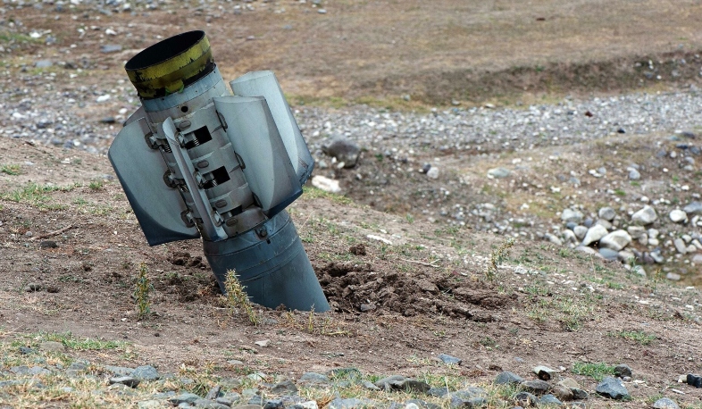 Des missiles Smerch et grenades ont été découverts dans la région d’Askeran (Artsakh) von être neutralisés