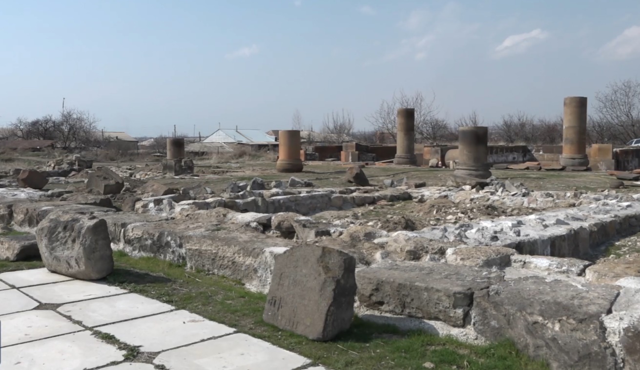 Dvin l’ancienne capitale de l’Arménie se renaît de ses ruines dans la région d’Ararat