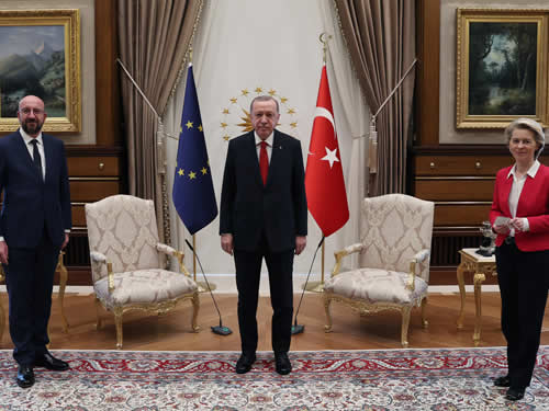 Les dirigeants de l&rsquo;UE font part à Erdogan de leurs inquiétudes  sur les droits humains
