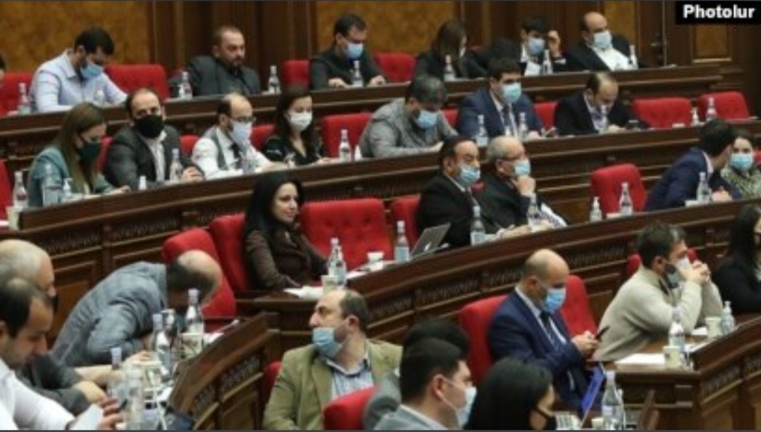 Le Parlement veut criminaliser l&rsquo;obstruction à une campagne électorale