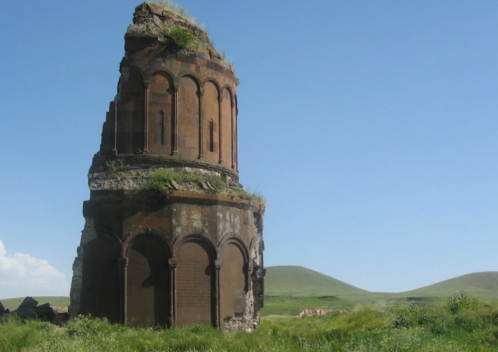 Chanter dans les ruines : les littératures de l’Arménie