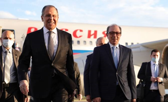 Sergueï Lavrov, le ministre russe des Affaires étrangères est arrivé ce soir en Arménie pour une visite de travail de deux jours
