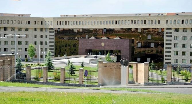 Le ministère arménien de la Défense affirme que les rumeurs liées à la prise de positions par les soldats Azéris près de Vardenis sont fausses