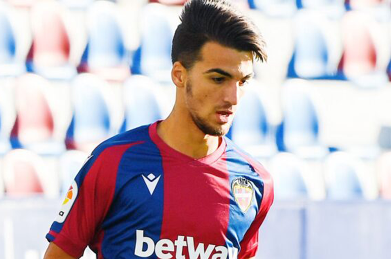 L’arméno-russe Edgar Sevikyan évolue à Levante en championnat d’Espagne (Liga) sous le maillot numéro 44 à la mémoire des 44 jours de guerre de l’Artsakh