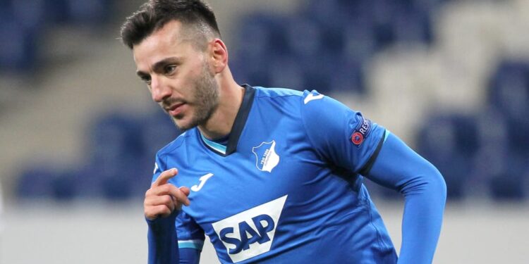 L’international arménien Sargis Adamyan (Hoffenheim) marque un but lors de la 34e journée de Bundesliga