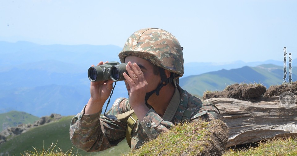 Les forces arméniennes auraient encerclé les soldats azéris dans la région de Syunik (Arménie) une partie de ces derniers se serait repliée sur ses positions initiales