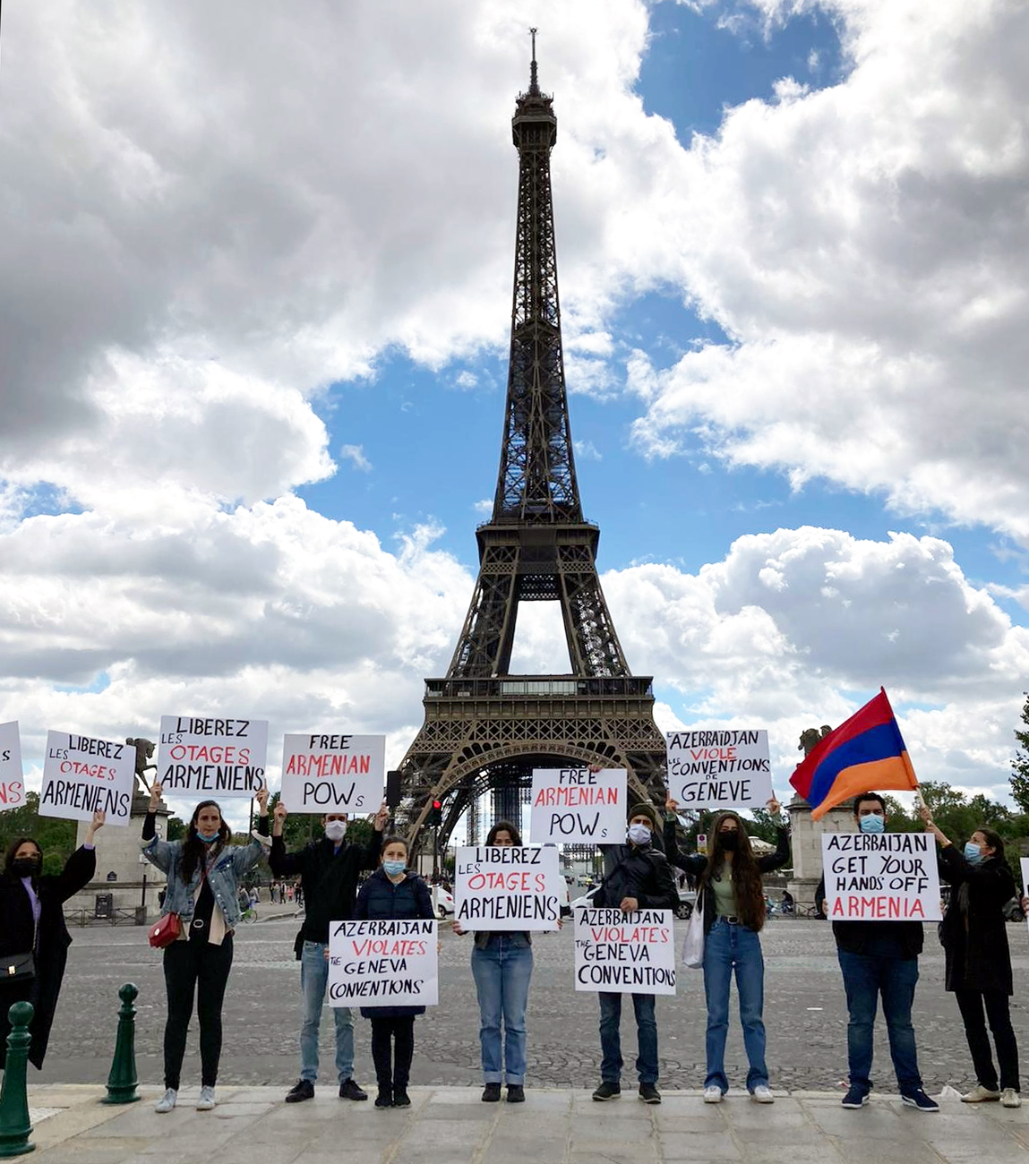Les jeunes de Charjoum protestent