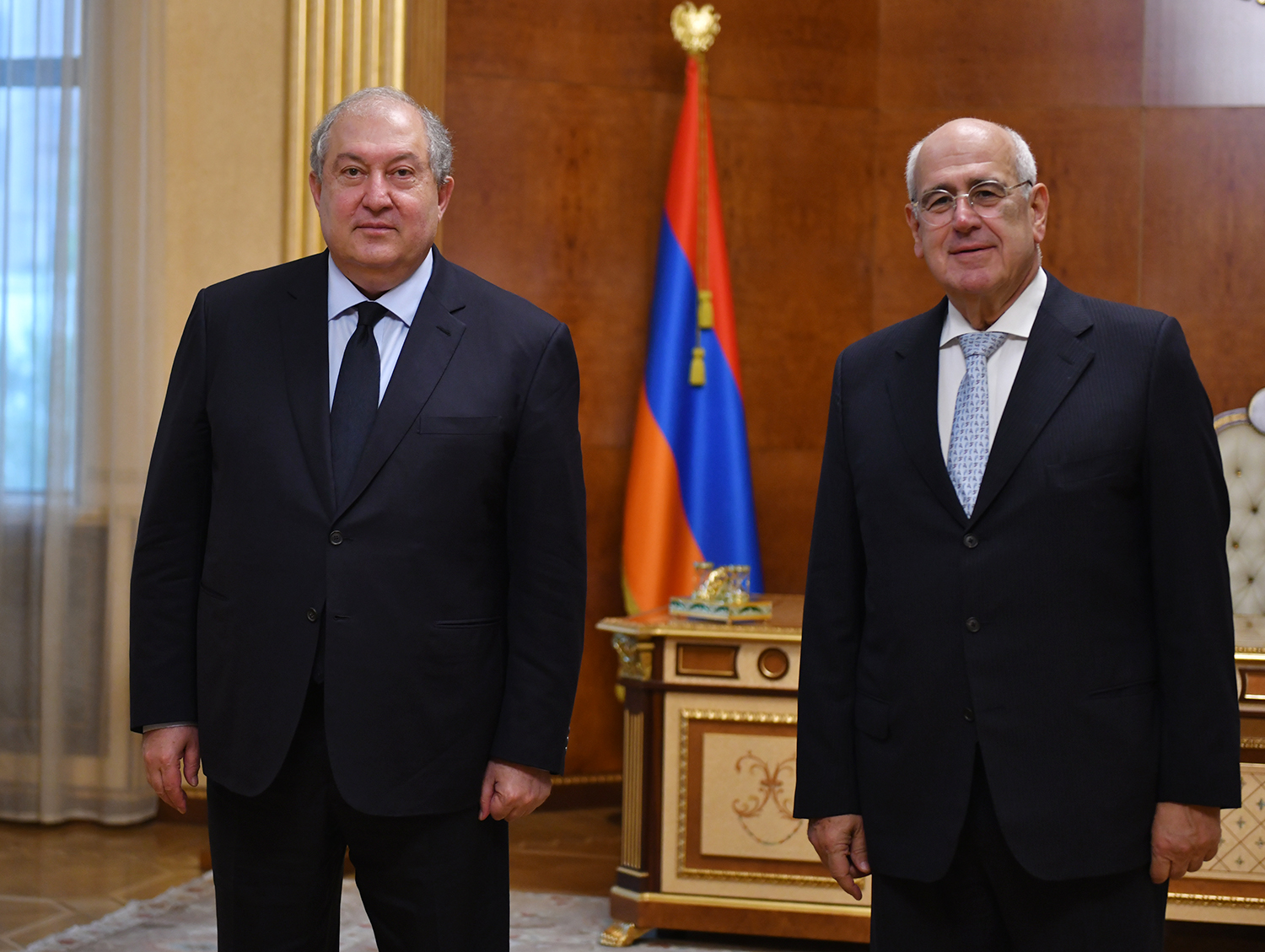 Berge Sétrakian reçu par le président arménien