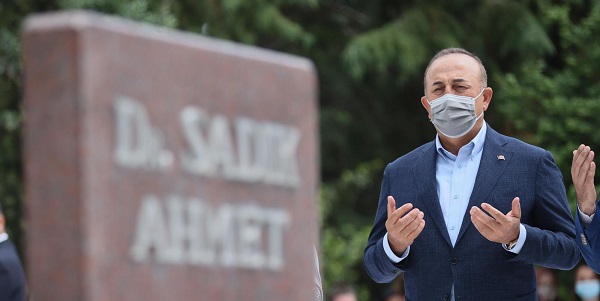 Le chef de la diplomatie turque à Athènes dans un climat tendu