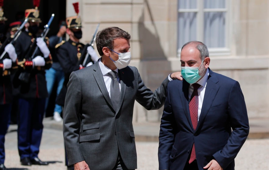 La France exige le retrait des troupes des zones frontalières