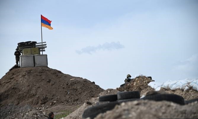 Les tentatives de consolidation de positions militaires azéries en territoire arménien furent mises en échec par les soldats Arméniens dans la région de Gegharkounik