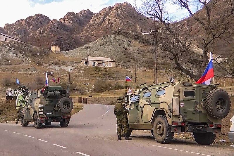 Des soldats russes vont être déployés à la frontière avec l’Azerbaidjan