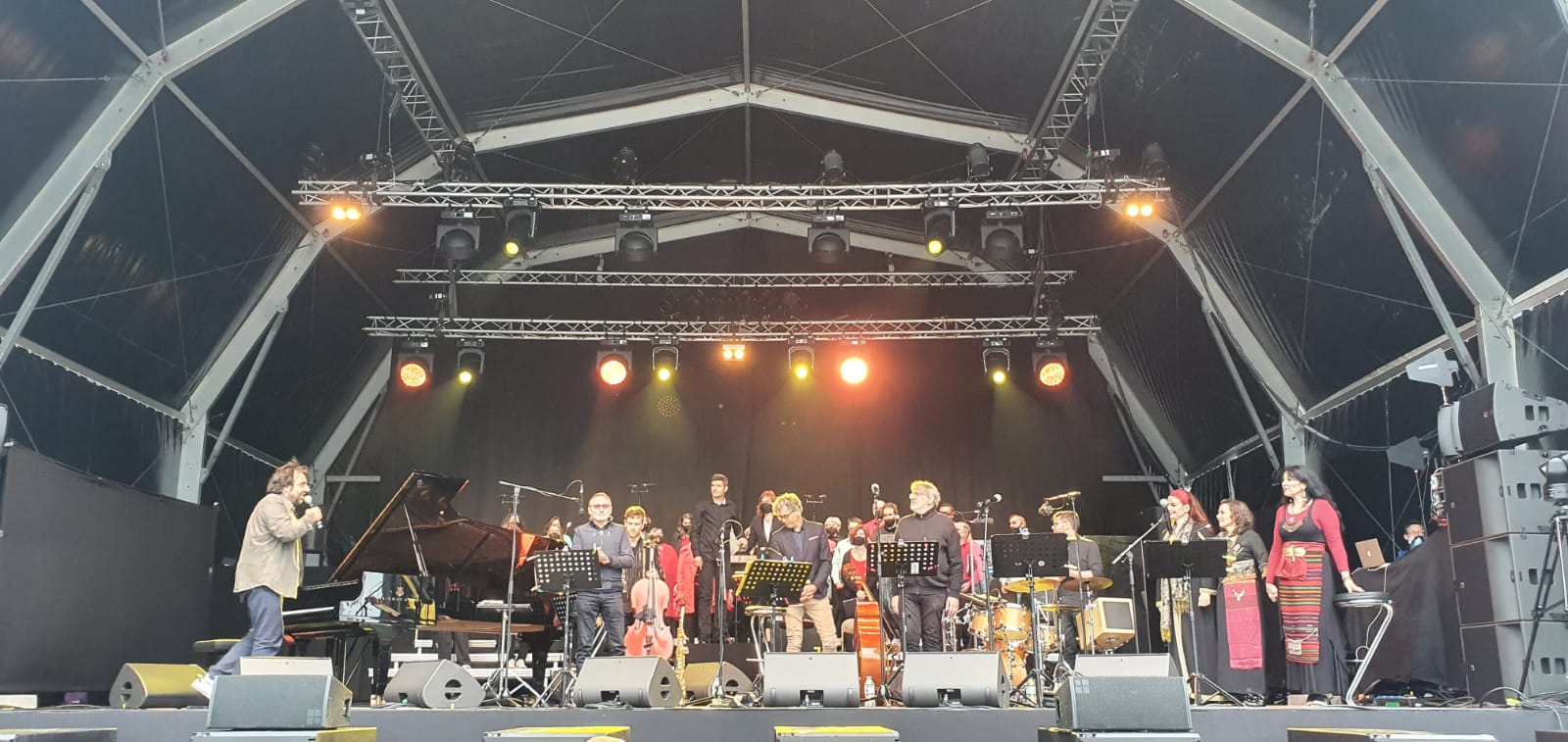 André Manoukian met le feu à la Défense