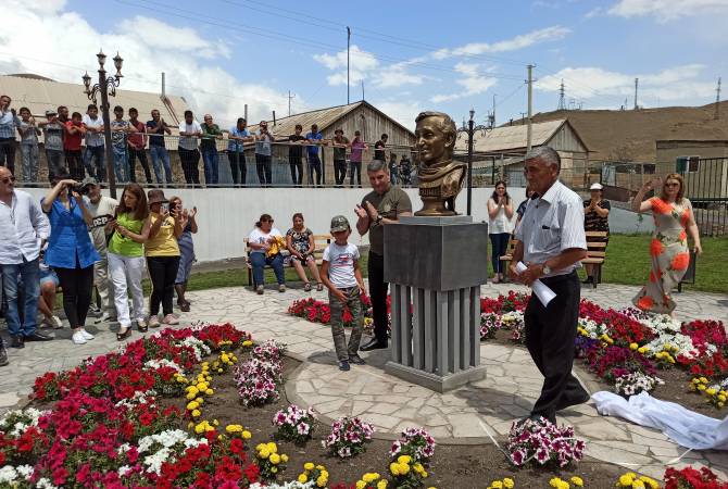 Le parc Charles Aznavour inauguré au village de Choghakat en Arménie