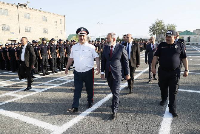 Les citoyens devraient voir une nouvelle qualité de l’ordre public à Erevan grâce aux services de la police selon Nikol Pachinian