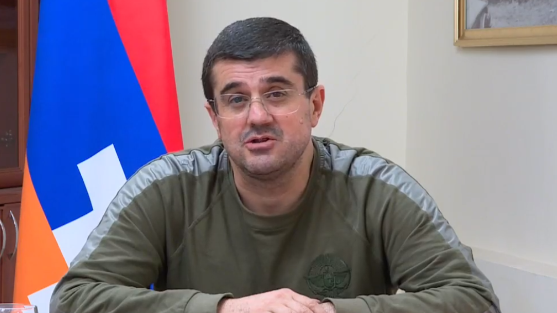 Le président de l’Artsakh exalte une armée forte