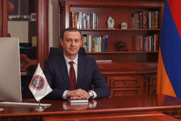 Armen Grigorian pressenti futur ministre des affaires étrangères