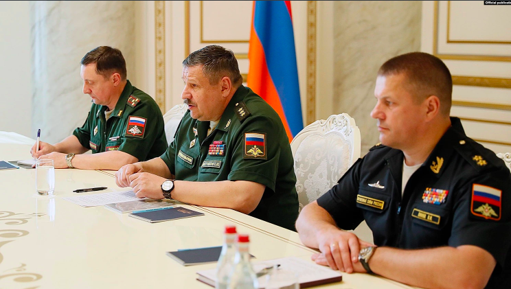 Nouvelle visite d&rsquo;un général haut-gradé russe à Pachinian