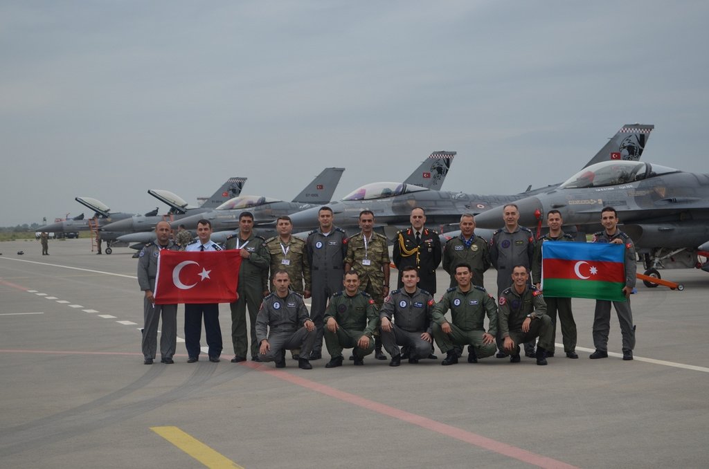 Discussions autour de la création d’une armée turco-azerbaidjanaise