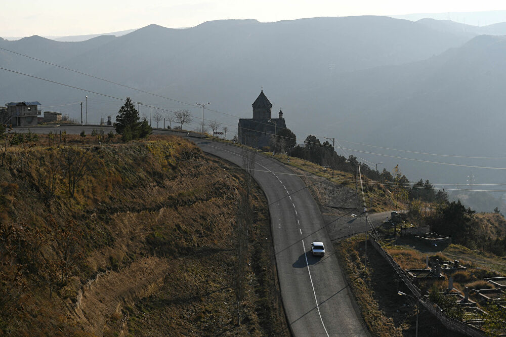 Les soldats Russes chargés de la paix en Artsakh ont assuré le déplacement sécurisé de plus de 2 000 véhicules en Artsakh via le couloir de Latchine en une semaine