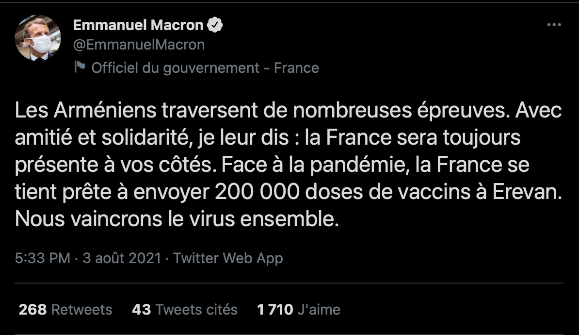 Emmanuel Macron près des Arméniens