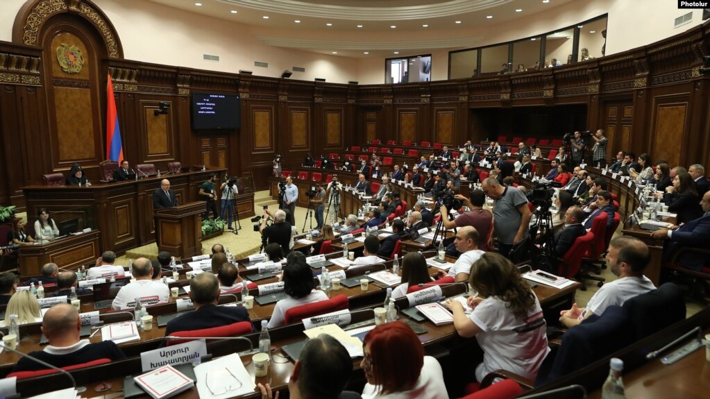 L&rsquo;opposition en appelle à la justice concernant les députés emprisonnés.