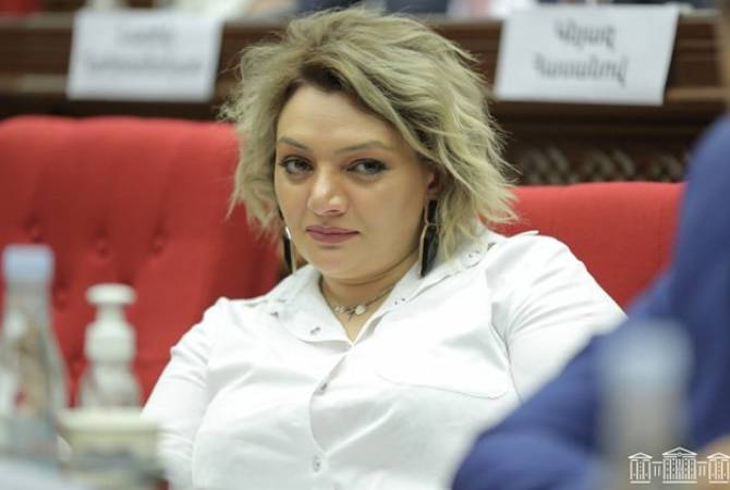 Hripsimé Hunanyan a présenté sa démission du Conseil municipal d’Erévan
