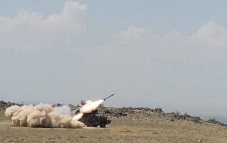 L’armée arménienne a procédé aux exercices de tir de missiles Osa-Ak lors des essais baptisés « Maréchal Baghramian »