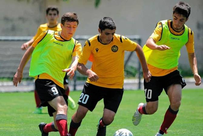 L&rsquo;équipe de football U-17 tiendra un camp d&rsquo;entraînement