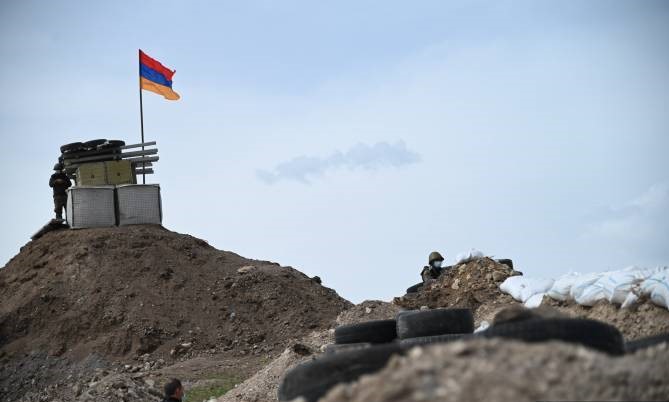 Tirs entre soldats Arméniens et Azéris dans la région de Gegharkounik  ce soir un soldat Arménien tué ainsi que 3 soldats Azéris tués et un blessé