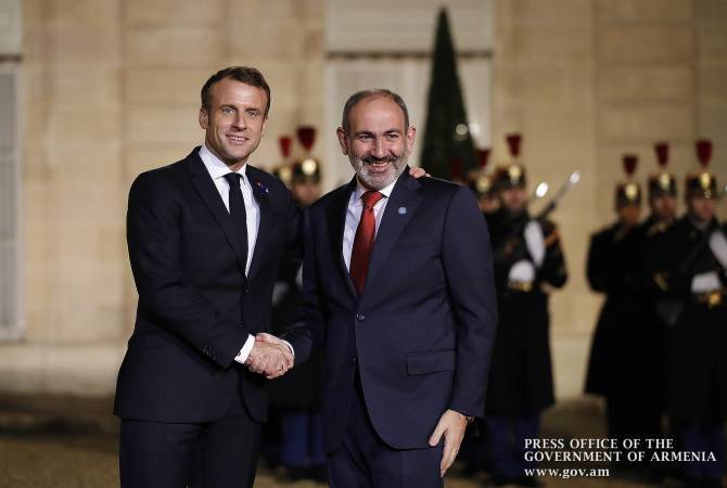 Nikol Pachinian souligne le rôle du président français Emmanuel Macron dans l&rsquo;instauration de la stabilité dans la région