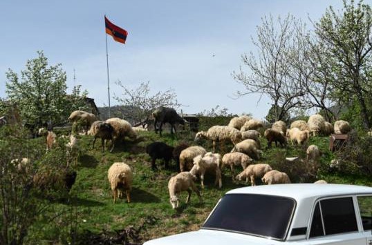 Une partie de la route nationale entre Goris et Kapan fermée par la police arménienne suite à des incursions des troupes azéries