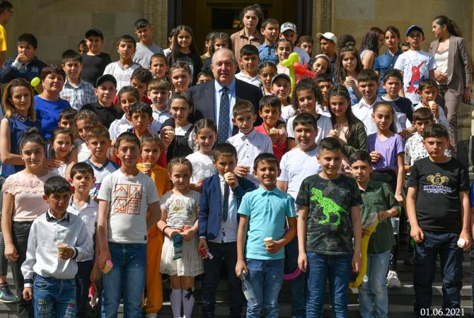 Félicitations du président Armen Sarkissian à l&rsquo;occasion de la Journée de la connaissance et de la scolarité