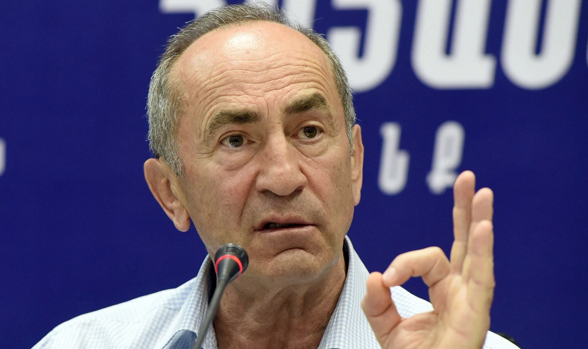 Kotcharian interdit de voyage à Moscou